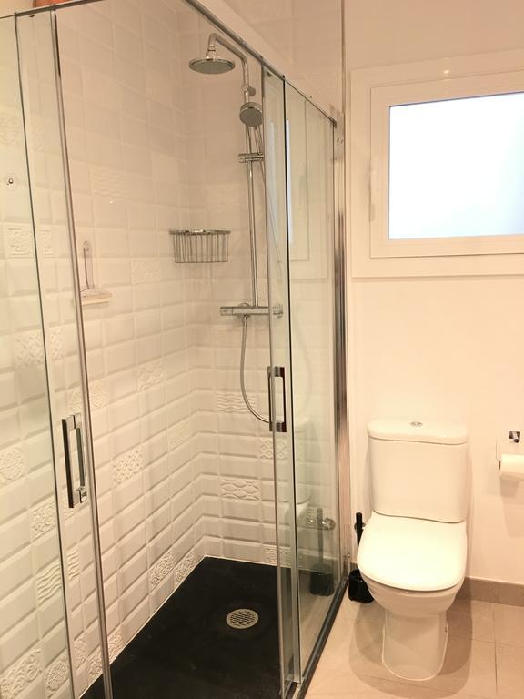 Aiguaneu Apartaments Center Бланес Экстерьер фото